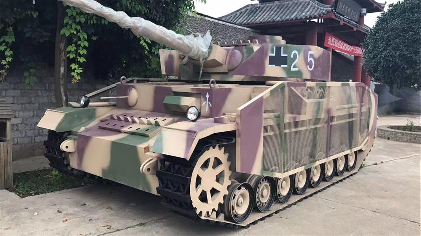 龙陵县坦克模型